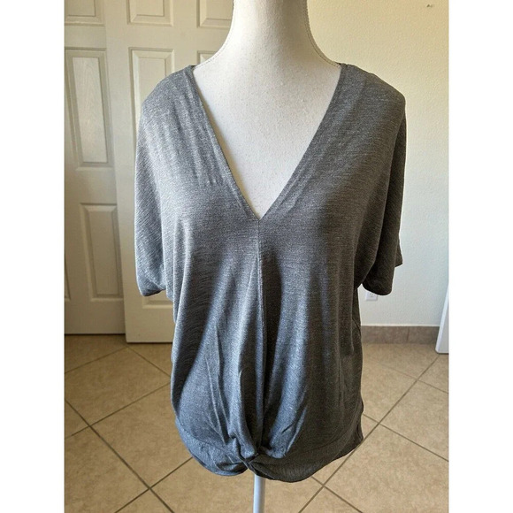 Juicy Couture Gray Fabric Twist at Waist Short Sleeve Pullover T-Shirt Medium - Picture 1 of 16